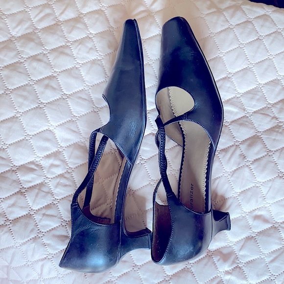 Black leather dressing shoes size 11, Naturalizer - Picture 2 of 4